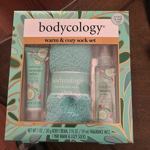 Bodycology warm and cozy sock set in cucumber melon scent